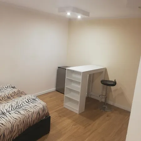 Apartment Mieszkanie W Centrum *